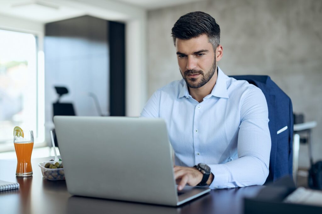 Como o BPO Financeiro Ajuda na sua Declaração de IRPJ? O BPO é a terceirização de processos financeiros. Ele engloba desde o controle de contas a pagar e a receber.