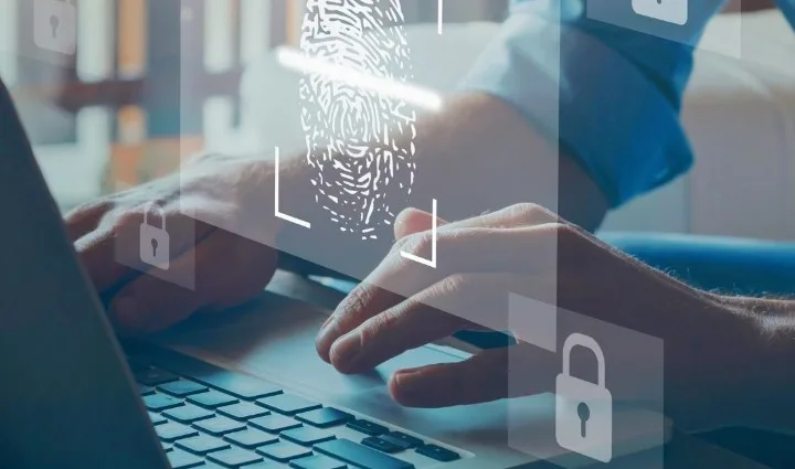 inss-exigir-certificado-digital-a3-3 Para acessar, você deve conectar seu token ou cartão na porta USB ou leitora do computador, acessar o portal oficial do INSS para usuários externos e selecionar a opção de login via Certificado Digital. Certifique-se de que os drivers da sua certificadora estejam atualizados.